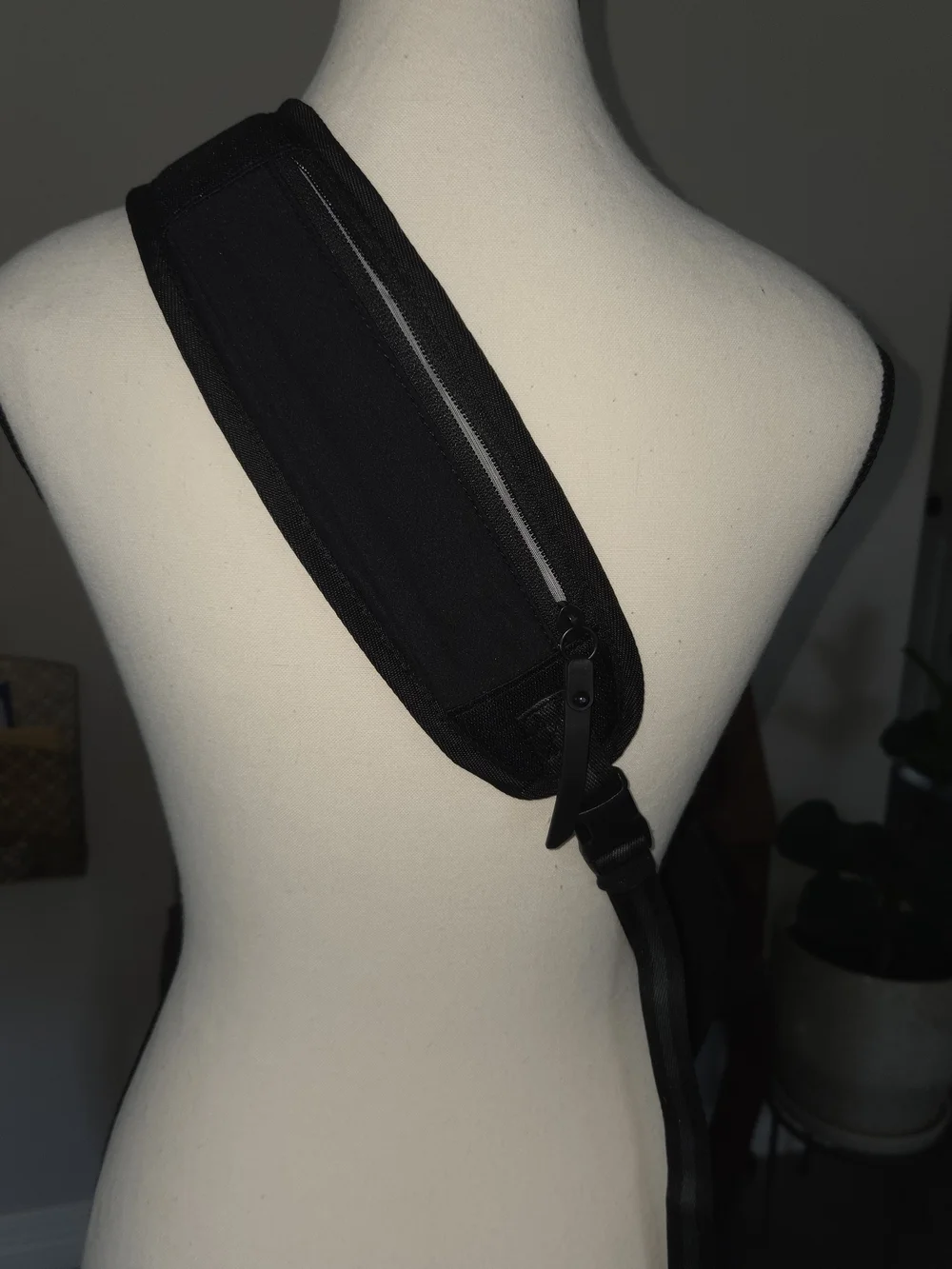Sherpani Black Sling Crossbody Bag